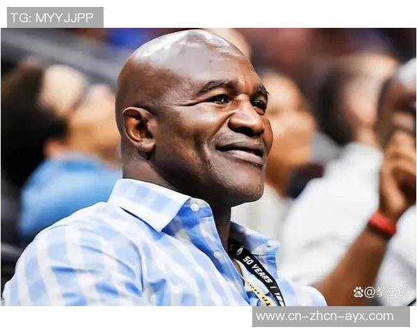 霍利菲尔德与拉多克的巅峰对决揭示拳击历史的传奇瞬间 霍利菲尔德与拉多克的巅峰对决揭示拳击历史的传奇瞬间